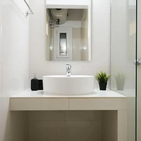 Syntagma Square, 70sqm Pentelis Sunny Athene