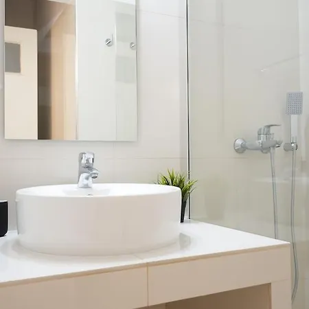 Syntagma Square, 70sqm Pentelis Sunny Appartement Athene