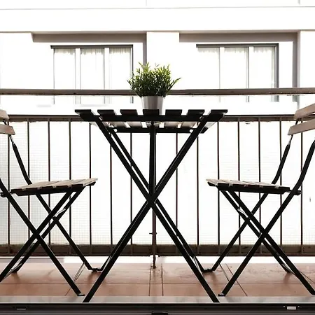 Syntagma Square, 70sqm Pentelis Sunny Appartement